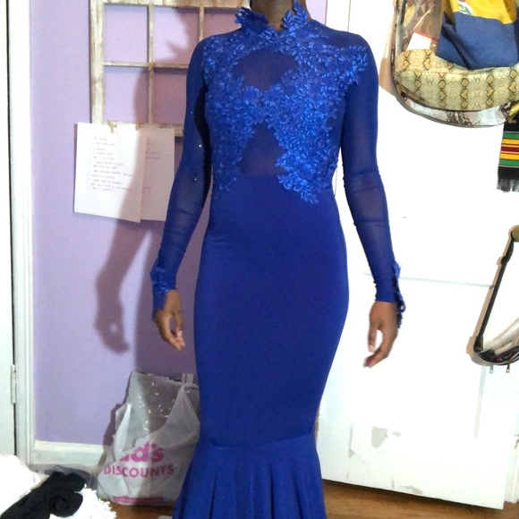 LACE DRESS - Picture 2 of 8